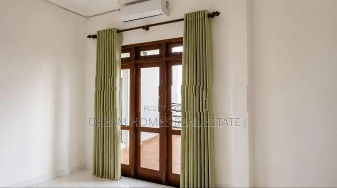 Modern 4-Bedroom House for Sale – Athurugiriya