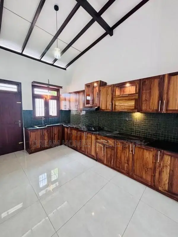 Brand New Single-Storied House for Sale – Athurugiriya