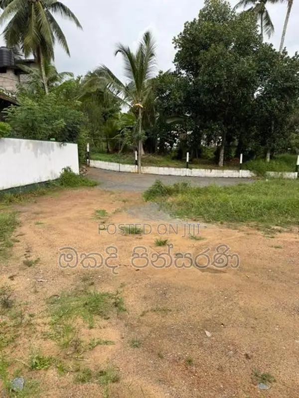 කොට්ටාව රුක්මලෙන් පර්චස් 7ක අගනා බිම් කොටසක්