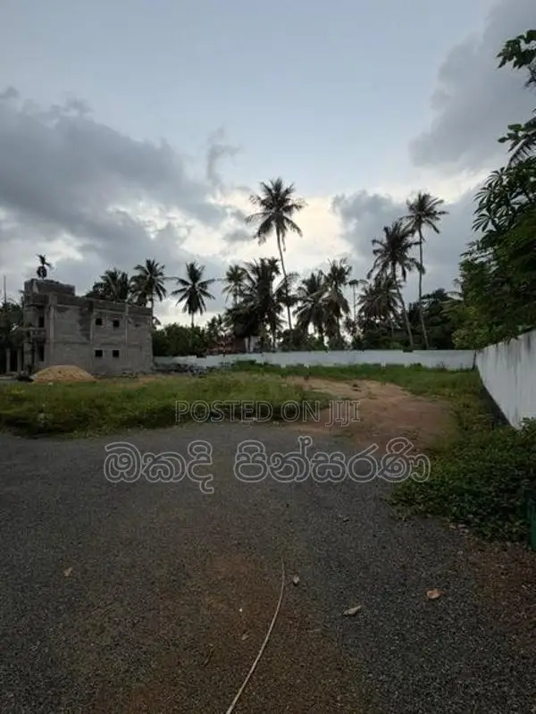 කොට්ටාව රුක්මලෙන් පර්චස් 7ක අගනා බිම් කොටසක්