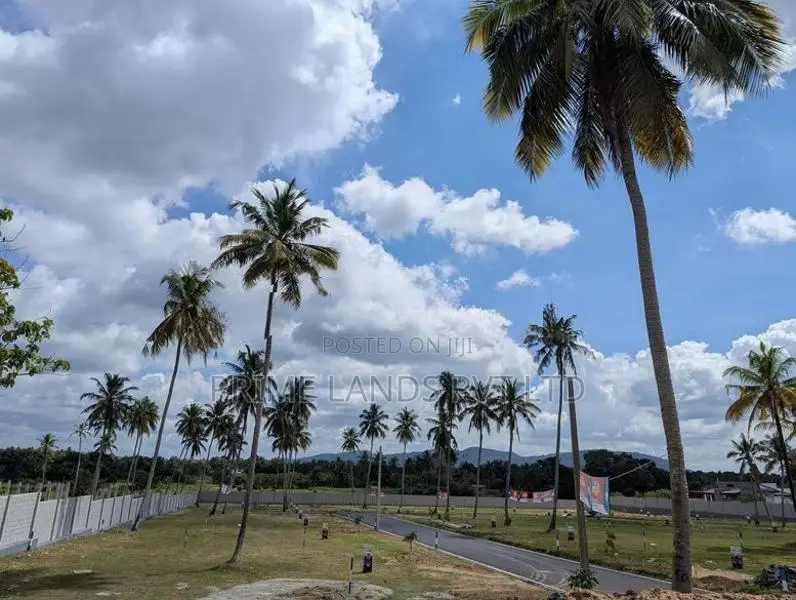 Fully Facility Getad Land for Sale Kurunegala