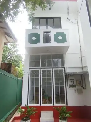 Solar Powerd 06 Beds House For Rent In Udahamulla Nugegoda [ 279 H ]
