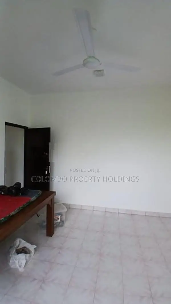 Solar Powerd 06 Beds House For Rent In Udahamulla Nugegoda [ 279 H ]