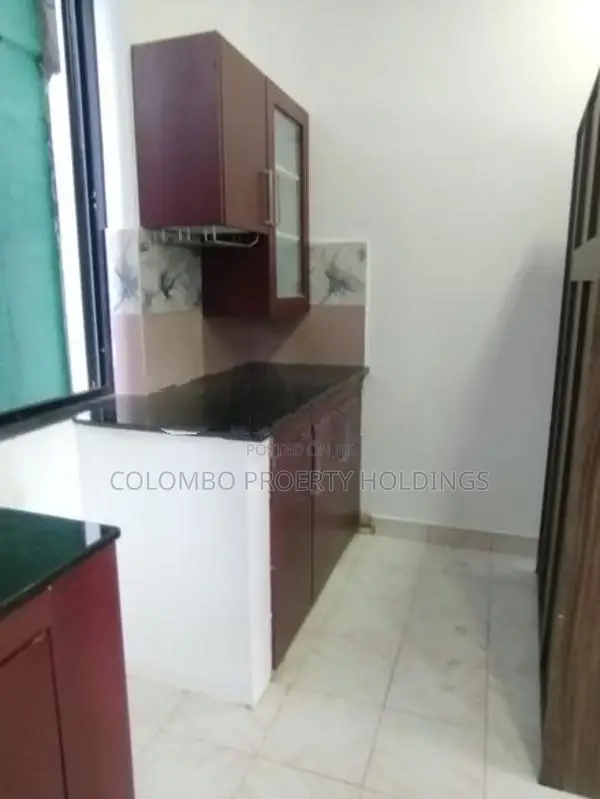Solar Powerd 06 Beds House For Rent In Udahamulla Nugegoda [ 279 H ]