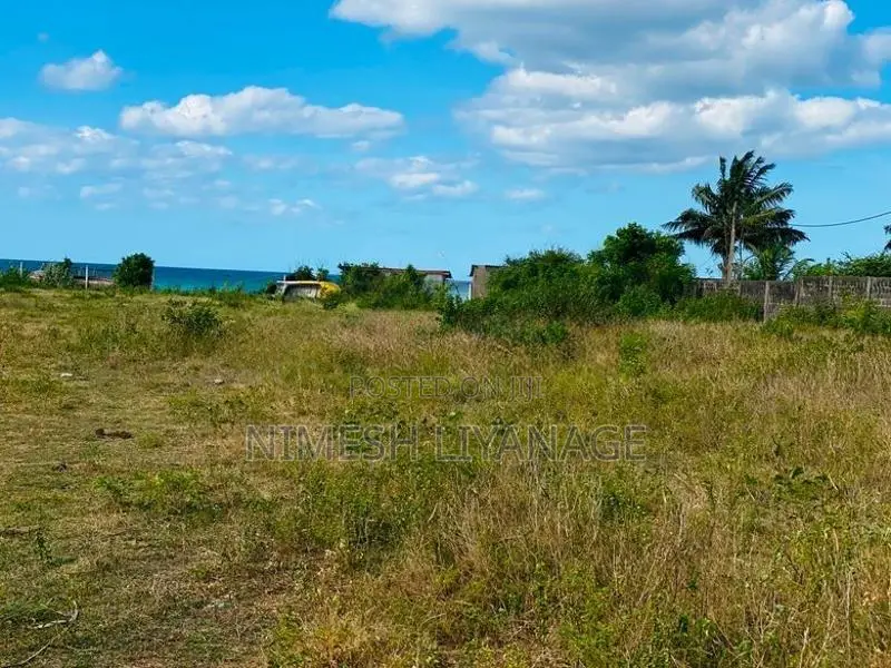 Prime Beachfront Land For Sale - Nilaveli Road, Trincomalee