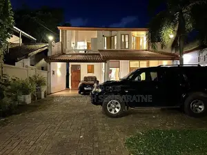 House With a Beautiful Garden - Located in Quiet Residential Nugegoda