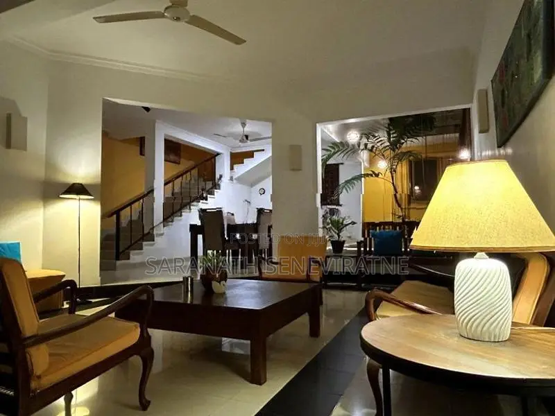 House With a Beautiful Garden - Located in Quiet Residential Nugegoda
