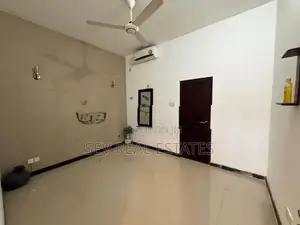 THREE STORIED 4 BED HOUSE FOR RENT IN THALAWATHUGODA