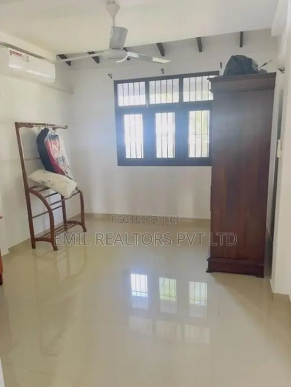 3 Bedroom Modern House for Rent – Malabe (EM007PV)