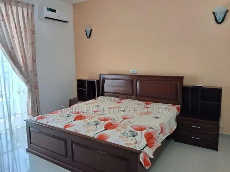 Fully Air-Conditioned 3 Bedroom Apartment for Rent – Colombo 04(EM066S