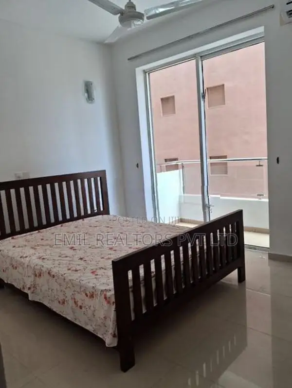 Fully Air-Conditioned 3 Bedroom Apartment for Rent – Colombo 04(EM066S
