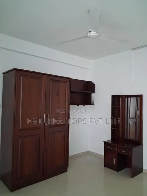 Fully Air-Conditioned 3 Bedroom Apartment for Rent – Colombo 04(EM066S