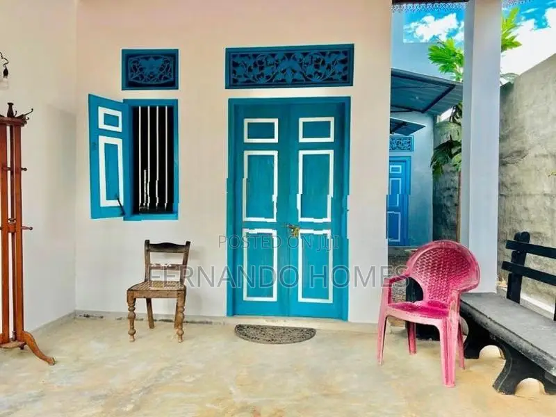 Beautiful Antique Designs Completed 3 BR House Sale Negombo Katuwapiti