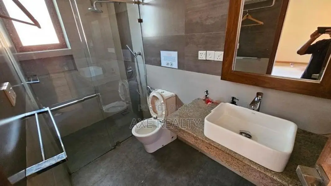 Large 9 Bed House for Rent Colombo 4