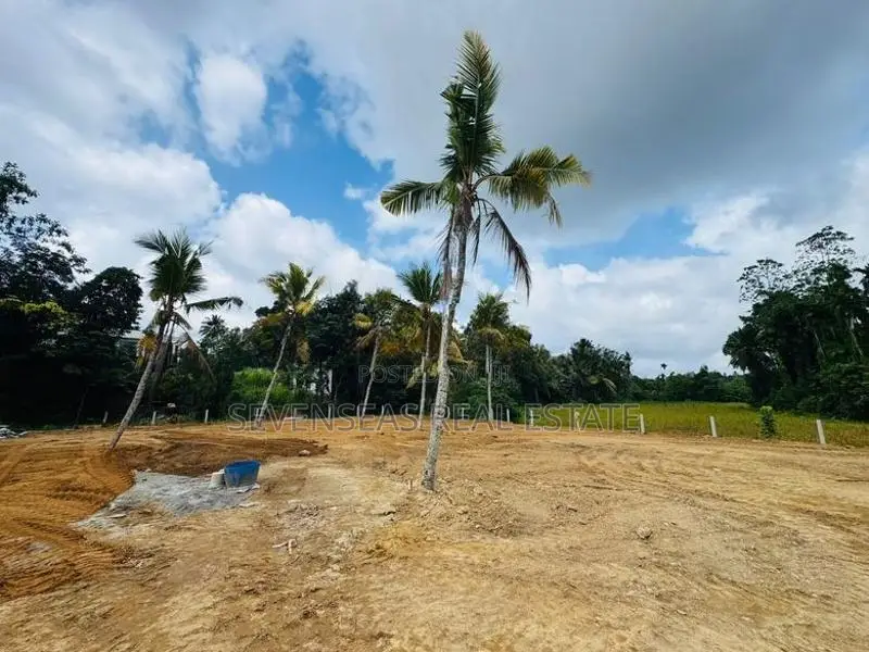 07 P Highly Residential Land Plots for Sale in Homagama