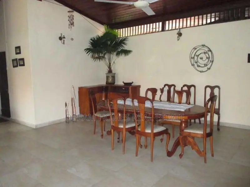 Fully Furnished 4-Bedroom Upper-Floor House for Rent Colombo 05
