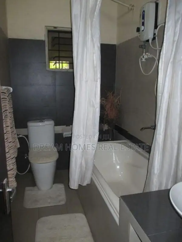 Fully Furnished 4-Bedroom Upper-Floor House for Rent Colombo 05