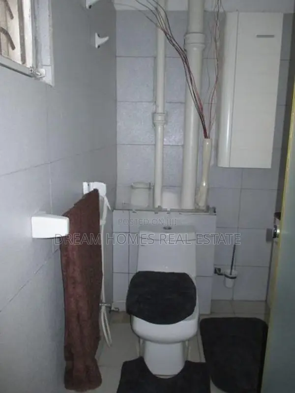 Fully Furnished 4-Bedroom Upper-Floor House for Rent Colombo 05