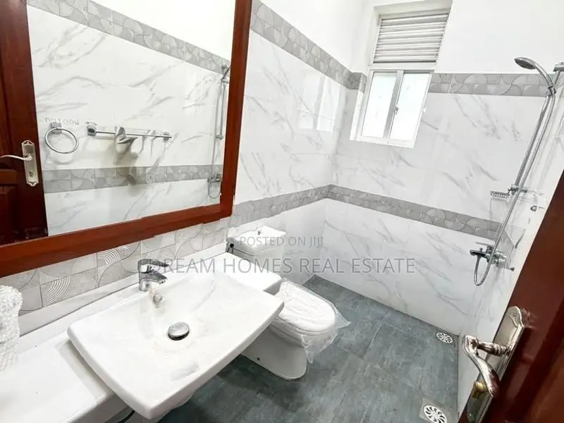 Brand New Modern Luxury House for Sale – Battaramulla