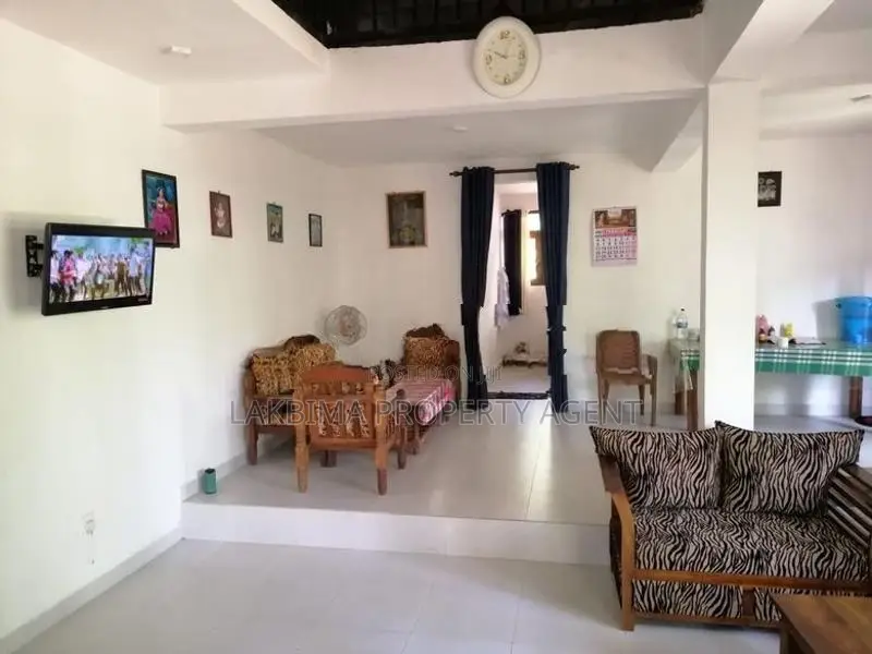 Incomplete House for Sale Kandy Pilawala