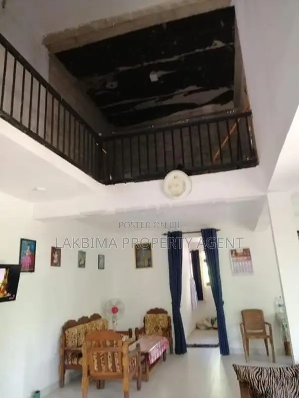 Incomplete House for Sale Kandy Pilawala
