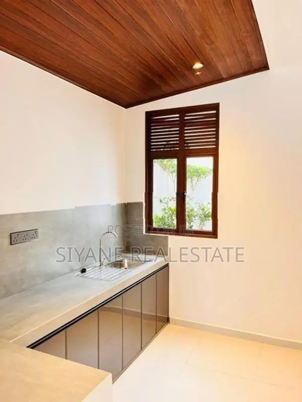 Brand New House for Sale in Kahanthota Road Malabe