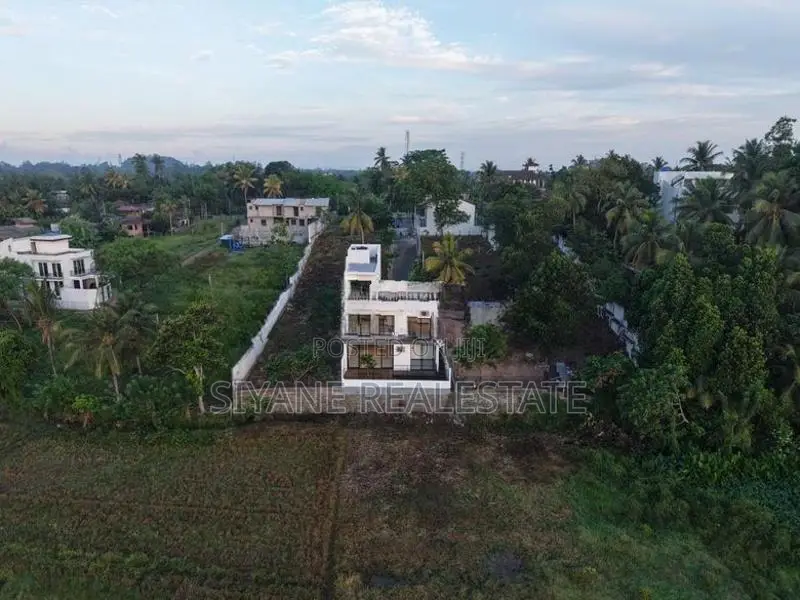 Brand New Luxury 3-Storey House for Sale – Homagama