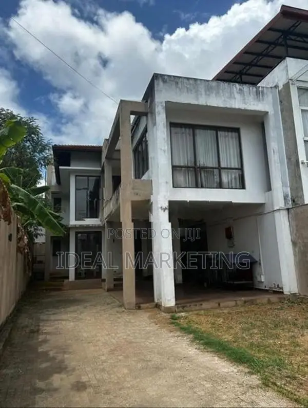 Nugegoda - House for sale
