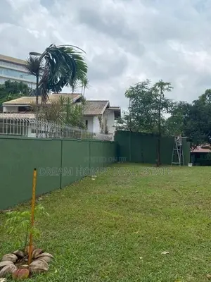 Spacious 4-Bedroom House for Rent – Battaramulla
