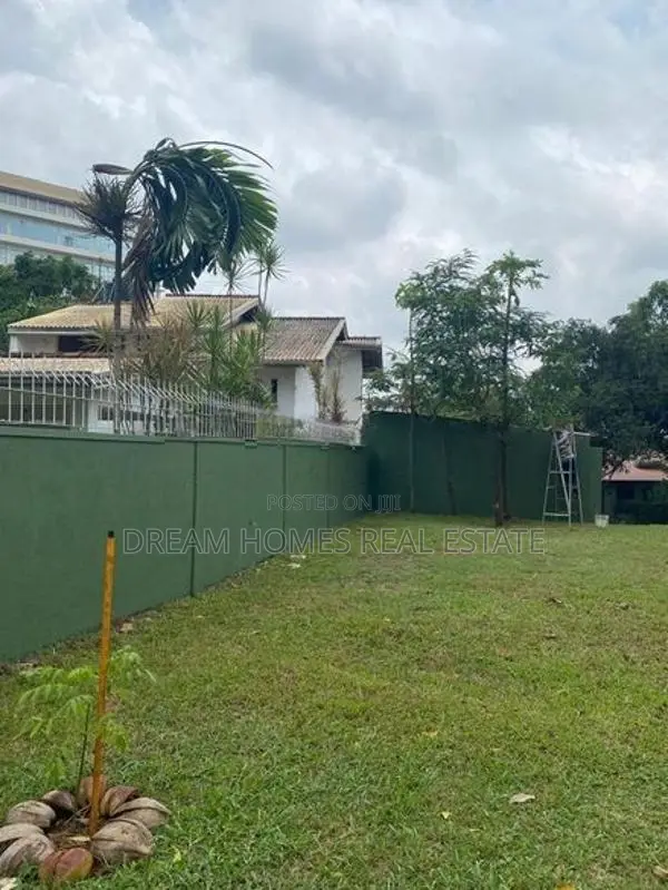 Spacious 4-Bedroom House for Rent – Battaramulla