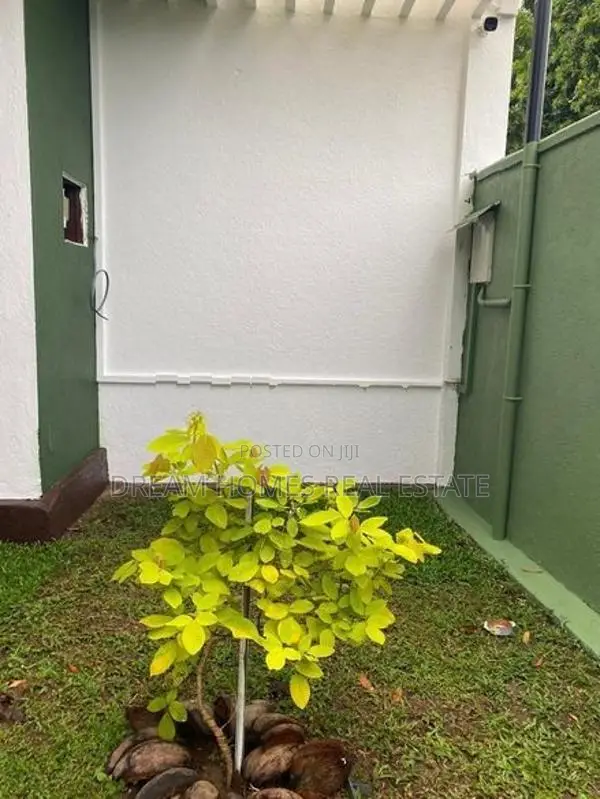 Spacious 4-Bedroom House for Rent – Battaramulla