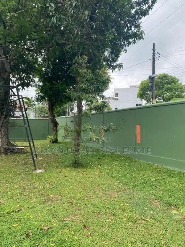 Spacious 4-Bedroom House for Rent – Battaramulla