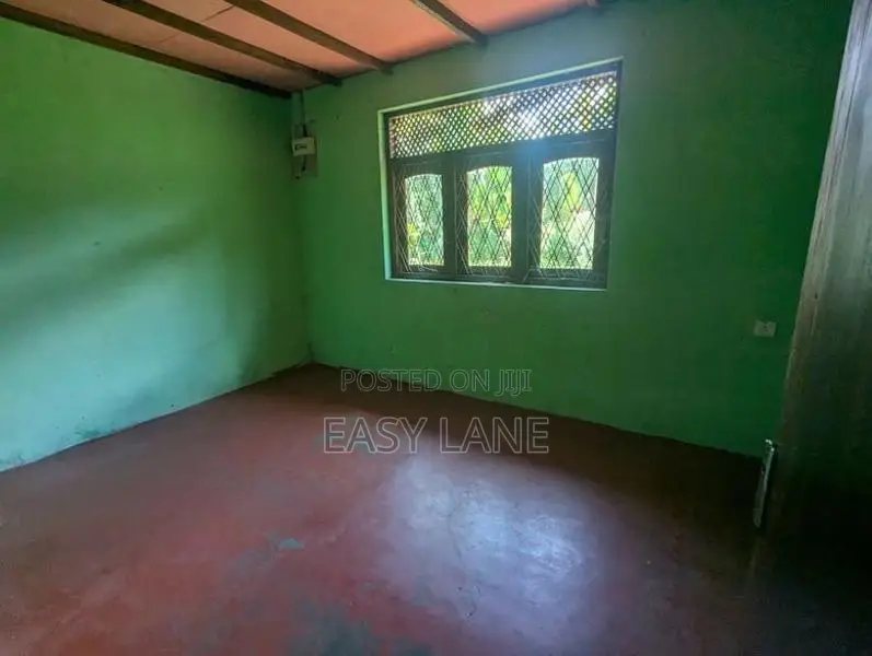 කටුනාකට ගුවන්තොටුපලට ලගින්ම ඉඩම