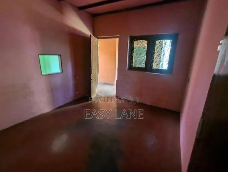 කටුනාකට ගුවන්තොටුපලට ලගින්ම ඉඩම