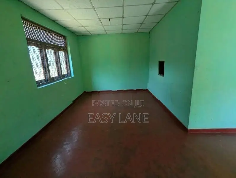 කටුනාකට ගුවන්තොටුපලට ලගින්ම ඉඩම
