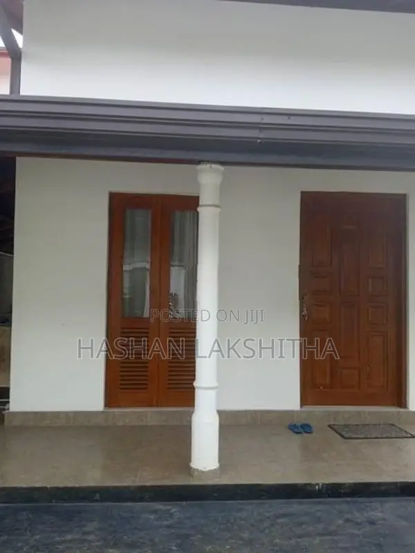 Two-Story House For Rent In Bandaragama