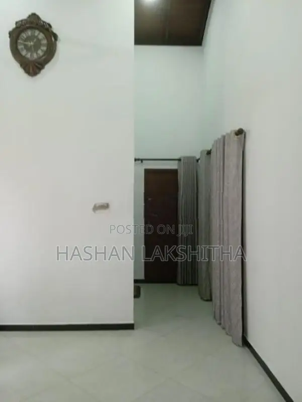 Two-Story House For Rent In Bandaragama