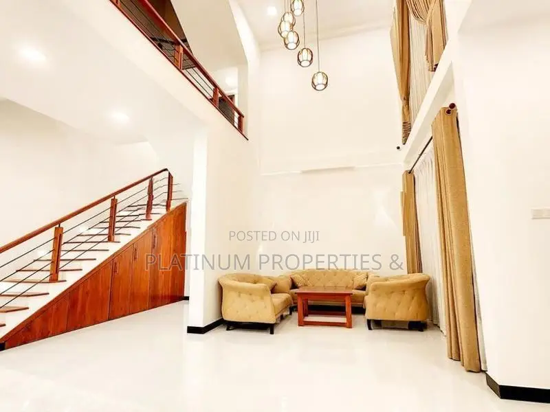 Brand New Super Luxury House For Sale In Piliyandala Madapatha Road.
