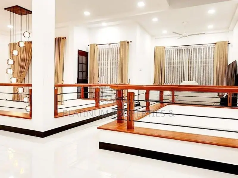 Brand New Super Luxury House For Sale In Piliyandala Madapatha Road.