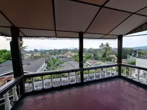 6 Bedroom House with An Amazing View For Sale in Aruppola | Kandy