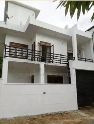 Modern 4-Bedroom House for Sale – Athurugiriya