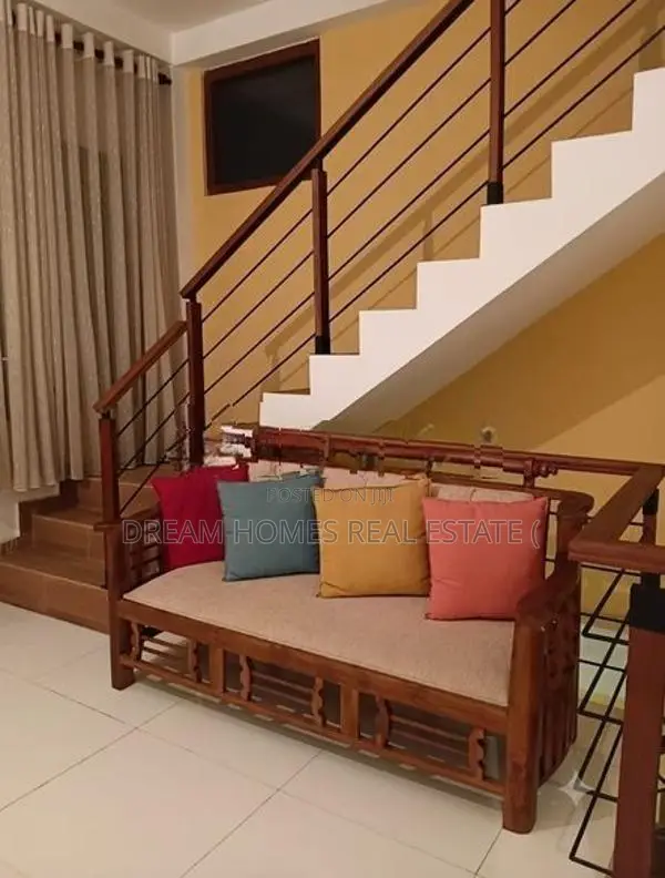Modern 4-Bedroom House for Sale – Athurugiriya