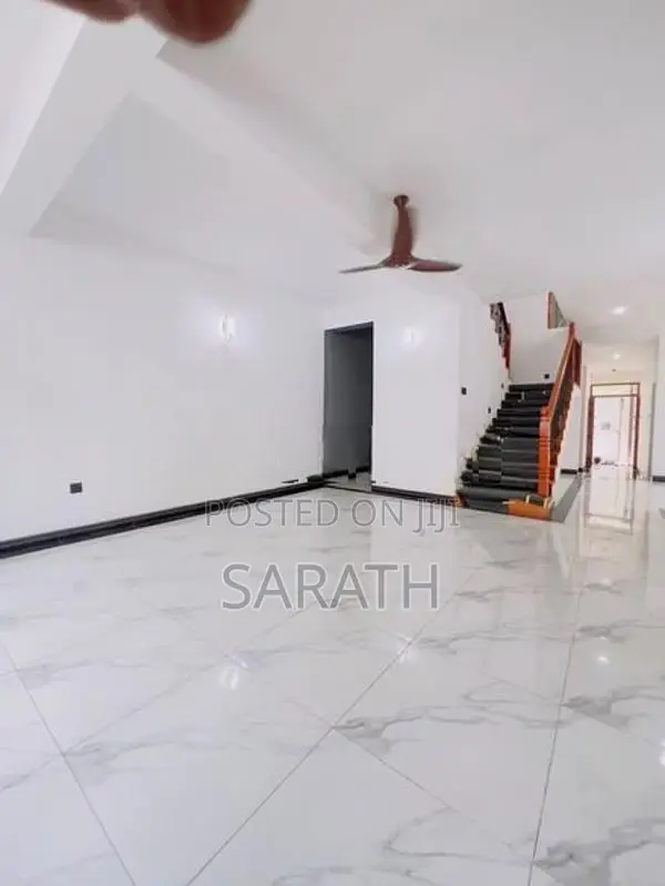Well Build Brand New House In Malabe