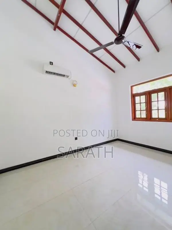 Well Build Brand New House In Malabe