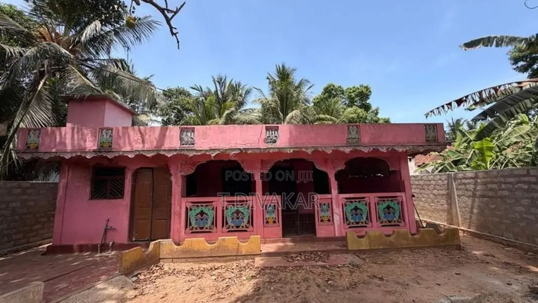 House for Sale at Suthumalai