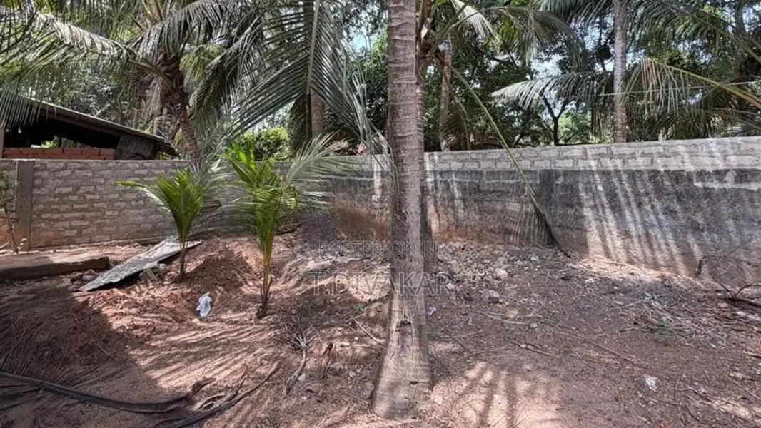 House for Sale at Suthumalai
