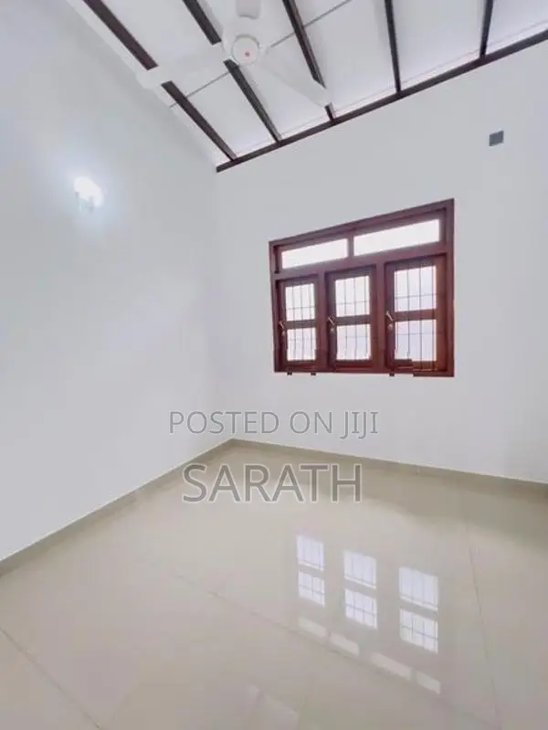 New Designed Brand House Sale Athurugiriya
