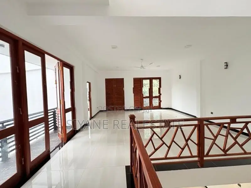 Brand New House for Sale in Hokandara
