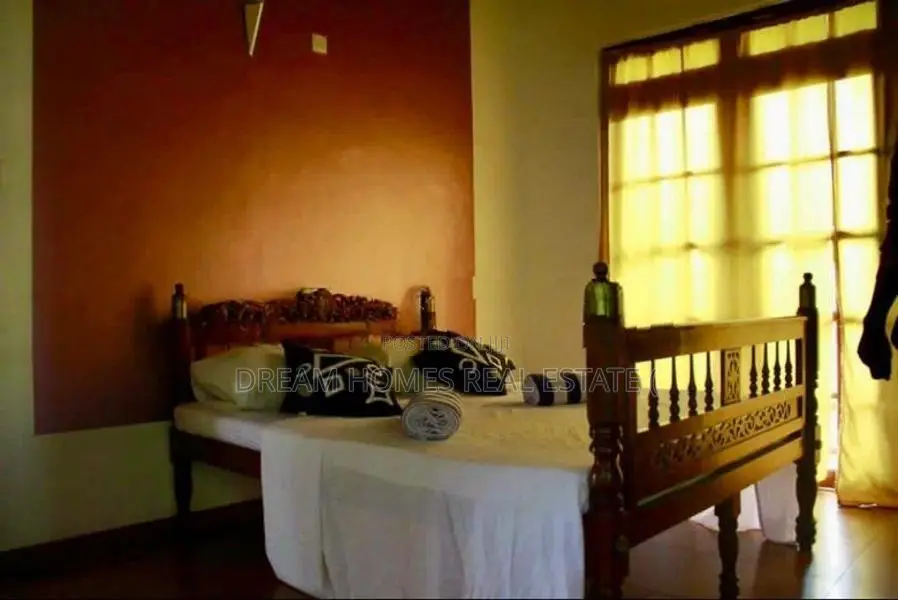 Fully Furnished 4-Bedroom House for Rent – Gurudeniya