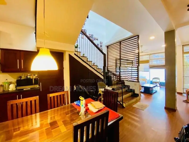 Luxury Home for Sale – Pelawatte Lake Road